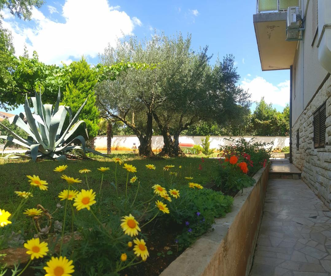 Pansion Margerita Bed & Breakfast Poreč Exterior foto